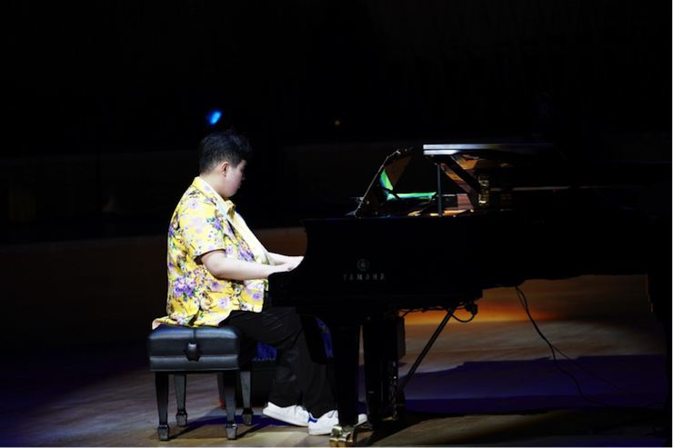 世界自闭症日，优胜客未来艺术家刘明康与他的朋友们温情奏响“音乐与梦想”慈善音乐会