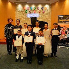 【报道】黑白琴键筑建通往梦想的阶梯<br />2018优胜客钢琴达人春季音乐会圆满落幕